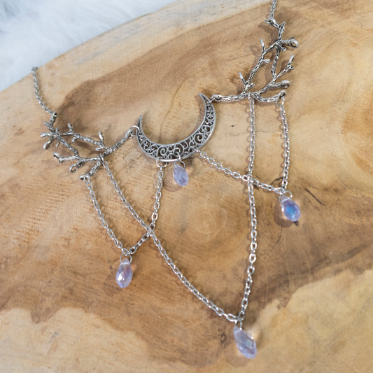 Enchanted necklace lilac