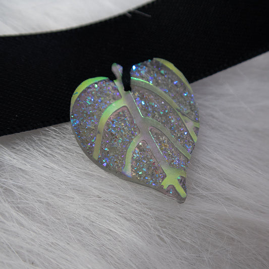 Mystic Leaf Ribbon Choker - White