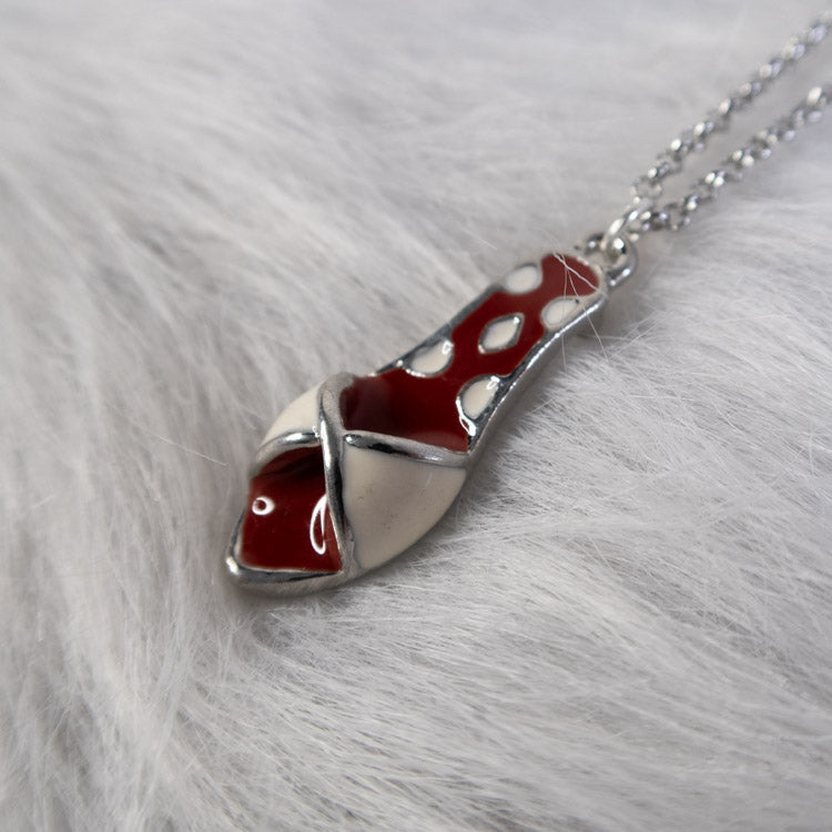 Pin-Up Heel Necklace