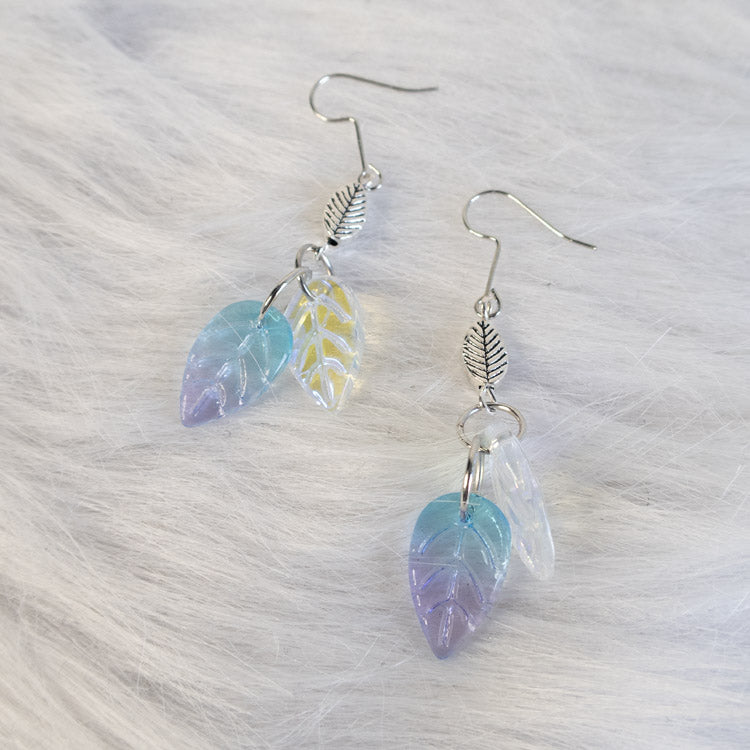 Dreamlight Leaves Earrings – Blue/Lilac